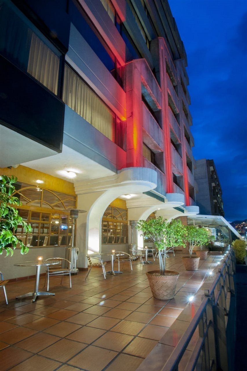 Hotel Reina Isabel